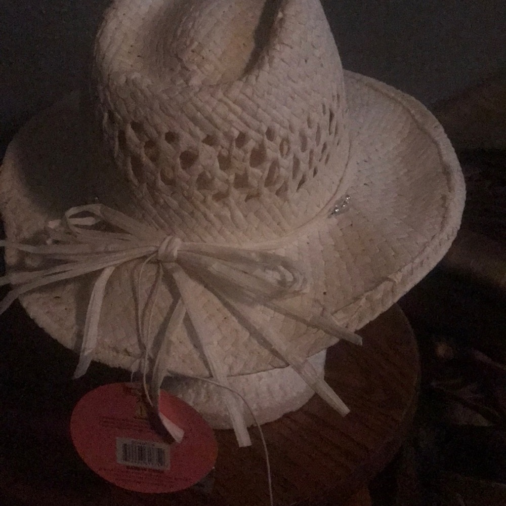Hat - Picture 2 of 3